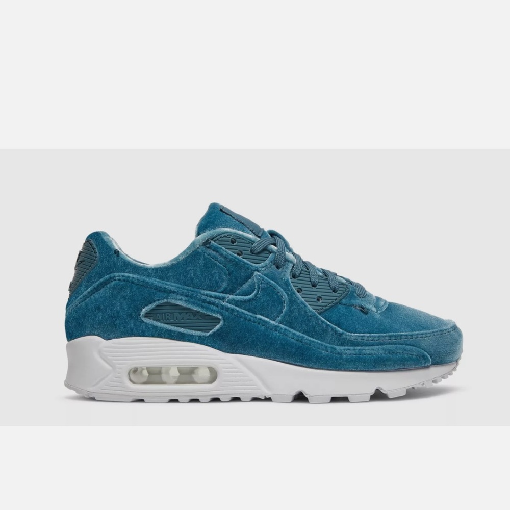 Nike velvet Teal Sneakers - Picture 2 of 7